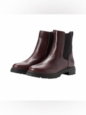 Women's Chelsea Boot in Burgundy Leather
